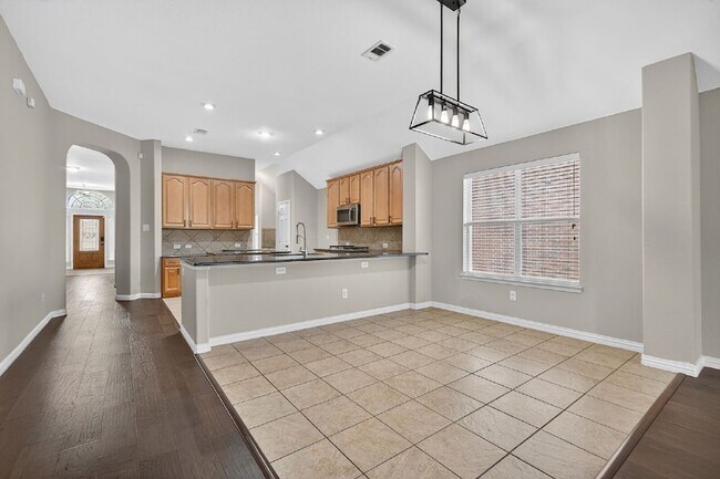 Building Photo - 4353 Mountain Crest Dr