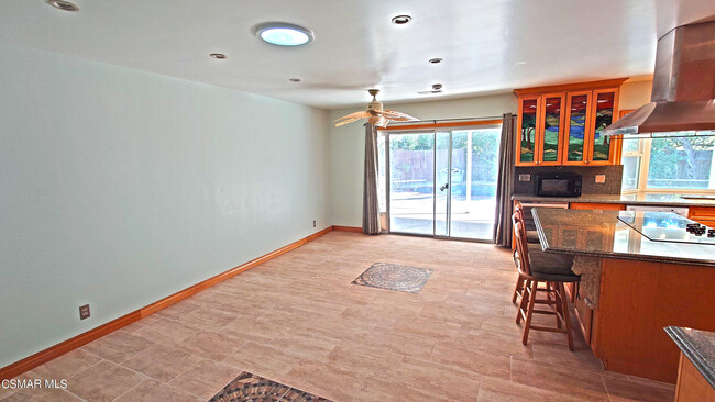 Building Photo - 674 Camino Verde