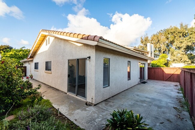 Building Photo - Charming 3 bedroom, 2 bathroom home in Hun...