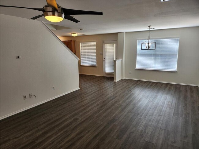 Building Photo - 5780 McNaughton