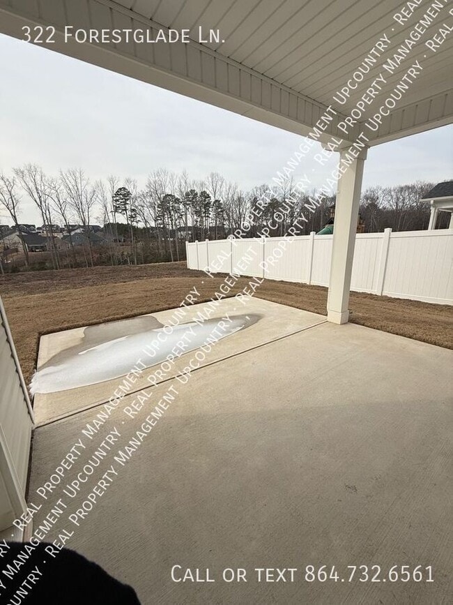 Building Photo - 322 Forestglade Ln