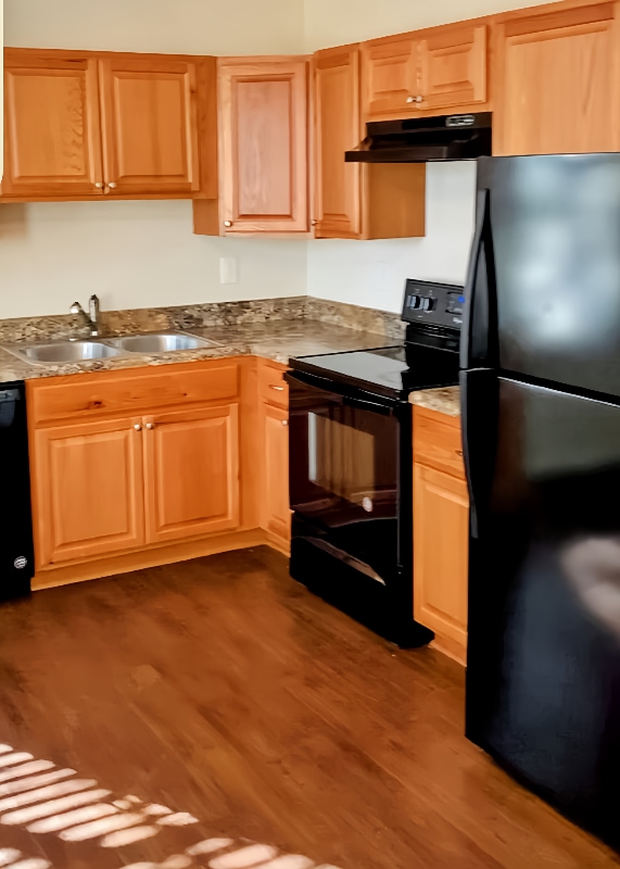 Building Photo - 1624 16th Ave S