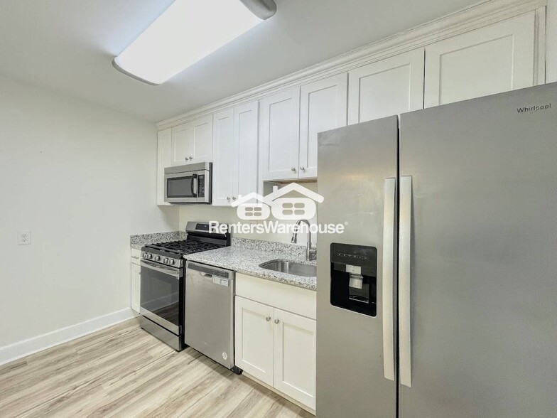 Building Photo - 4862 Norvella Ave
