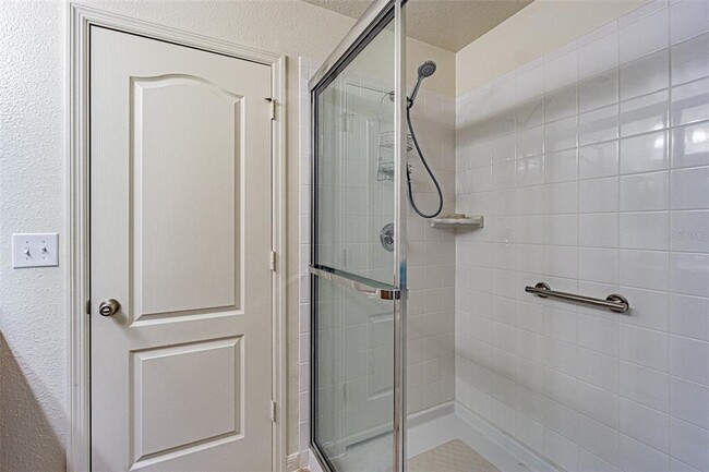 Building Photo - 7601 Muscovy Dr
