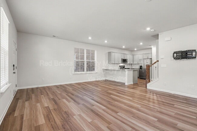 Building Photo - 7718 Nelson Rd