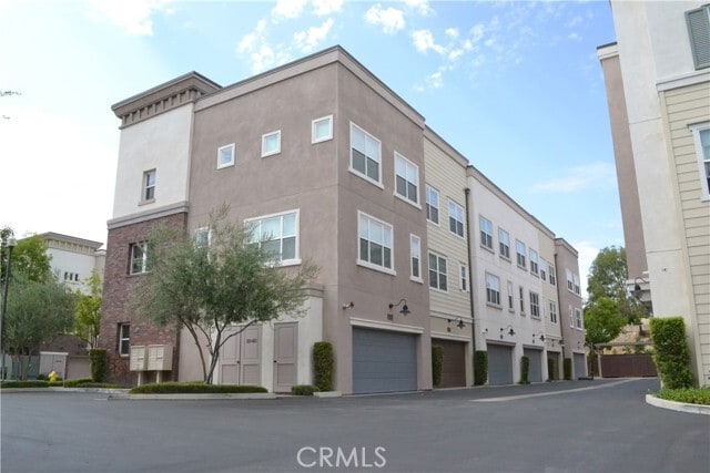 Building Photo - 149 E Commercial St