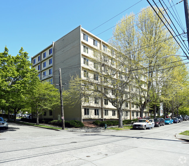 Building Photo - Ballard House