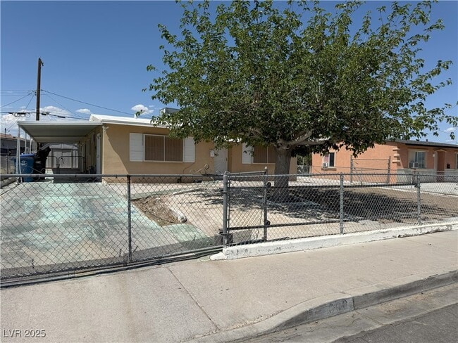Building Photo - 600 Alexander Ave