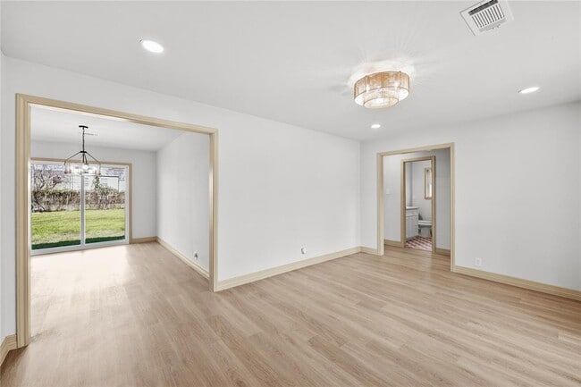 Building Photo - 4022 Marlborough Dr