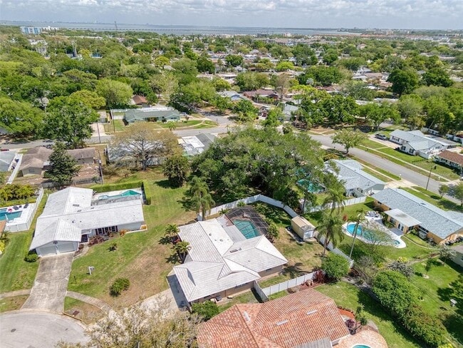 Building Photo - 2315 Minneola Rd