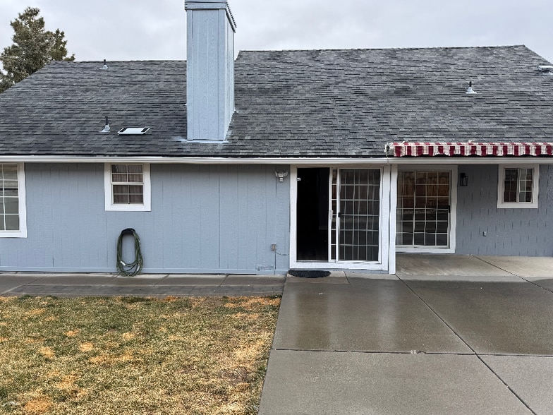 Building Photo - 3372 Bonnivew Dr