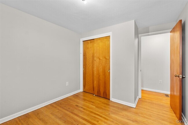 Building Photo - 4307 Candlelight Ln