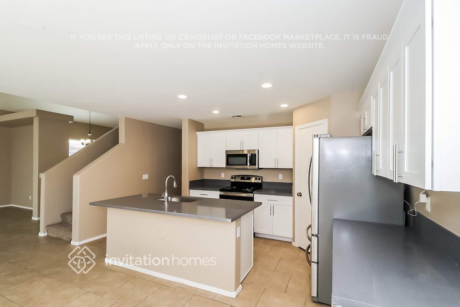 Building Photo - 10215 W Veliana Way