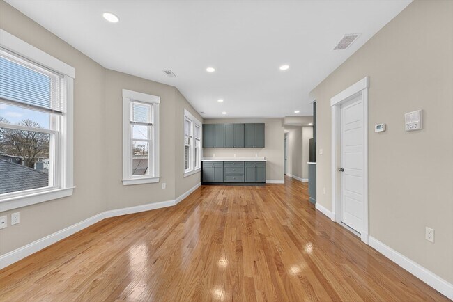 Building Photo - 42 Almont St