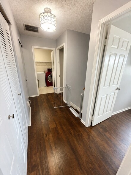 Building Photo - 22 Seton Hall Dr