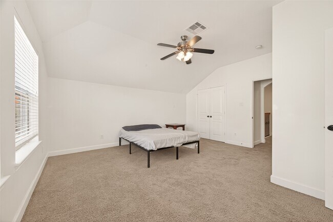 Building Photo - 3010 Pelican Cove