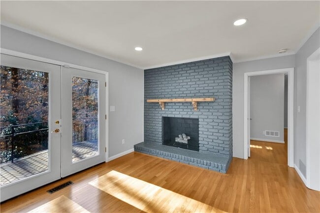 Building Photo - 2301 Echo Hills Cir NE