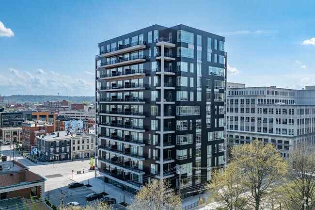 Building Photo - The Hayden