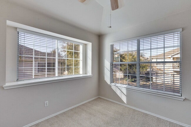 Building Photo - 1900 Scofield Ridge Pkwy