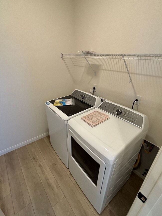 Building Photo - New Construction Beauty in Inspirada with 3 Bed 2.5 Bath, Loft & Open Layout