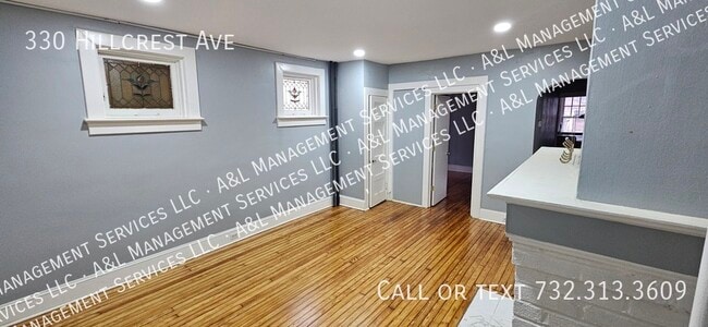 Building Photo - 330 Hillcrest Ave