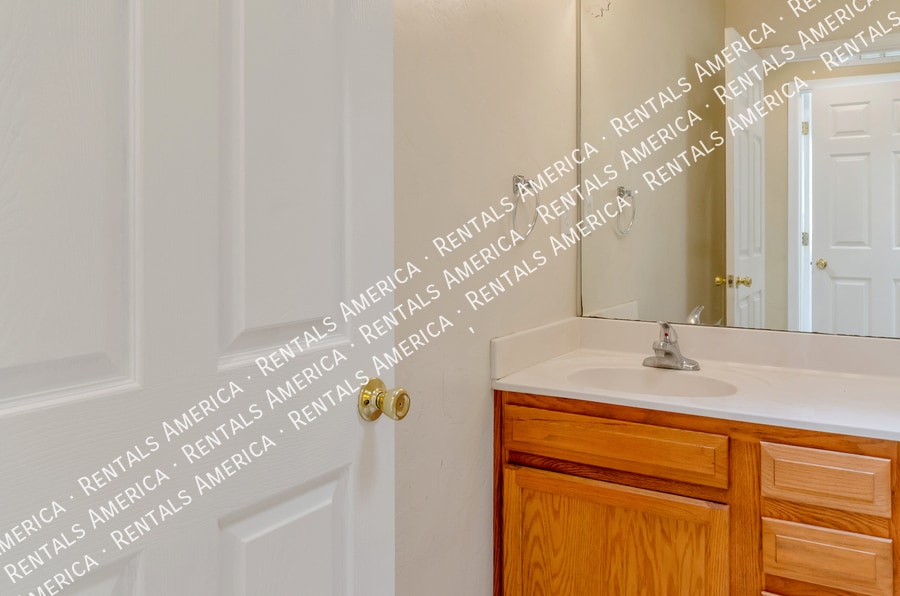 Building Photo - 7202 E Chelsie Kaye Ln