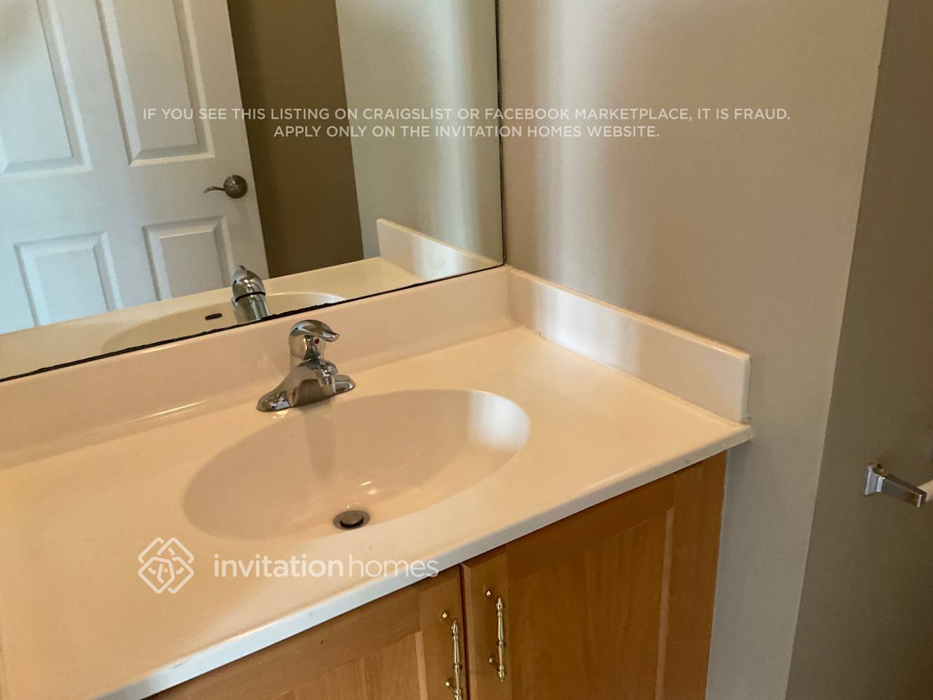 Building Photo - 5821 Azalea Cir