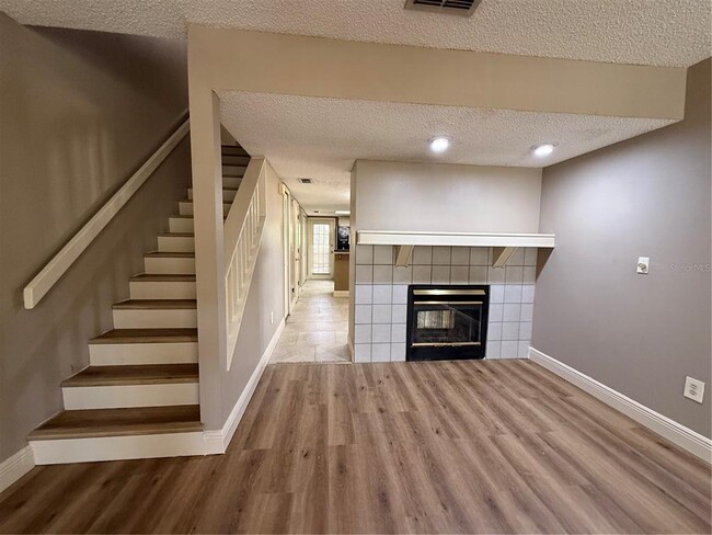 Building Photo - 2201 Fletchers Point Cir