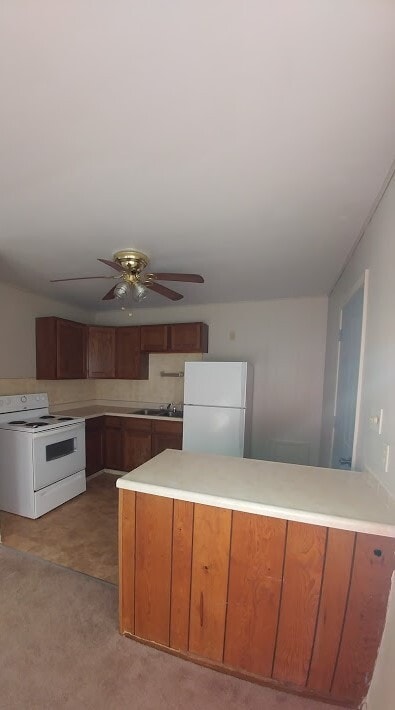 Building Photo - 4608 Valley Ln