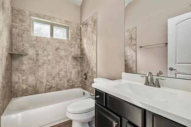 Building Photo - 2934 Whitman Dr
