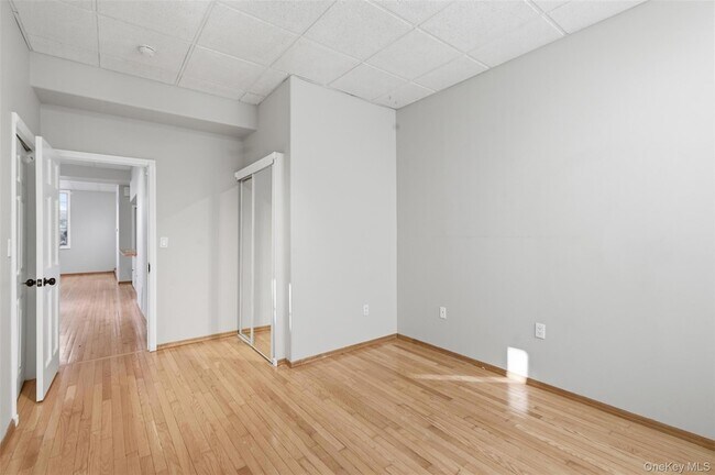 Building Photo - 248 Depew Ave