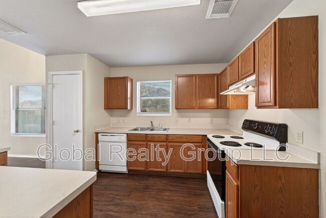 Building Photo - 4951 Orchid Star