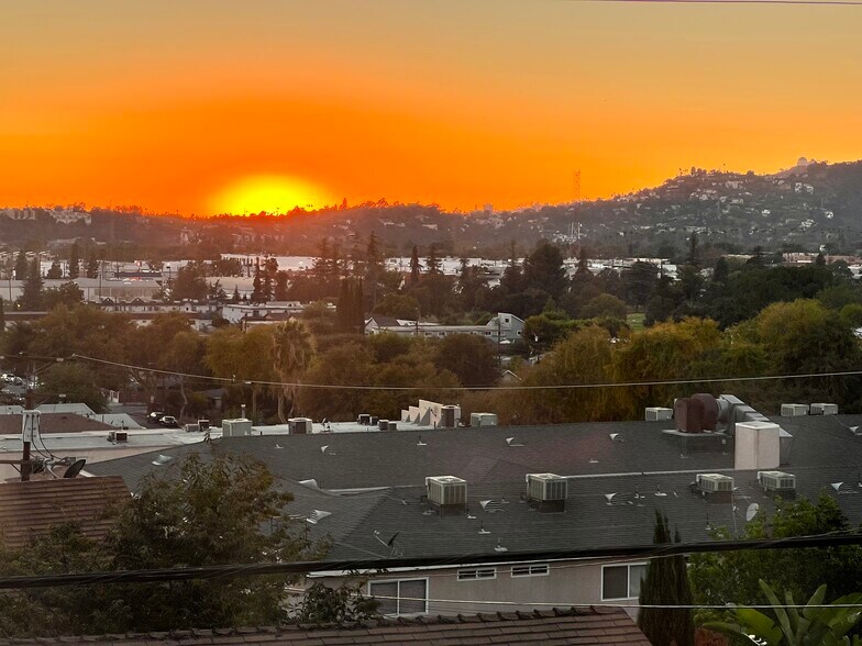 Epic sunset #nofilter - 3161 Weldon Ave