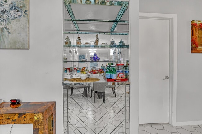 Building Photo - 21662 Arriba Real