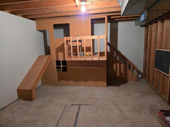 Building Photo - 14995 50th Ave