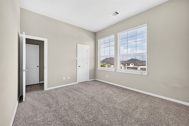 Building Photo - 29627 Mahogany View Ln