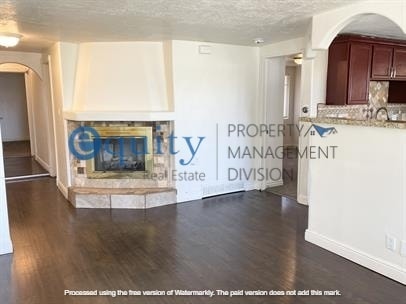 Building Photo - Spacious Taylorsville Home