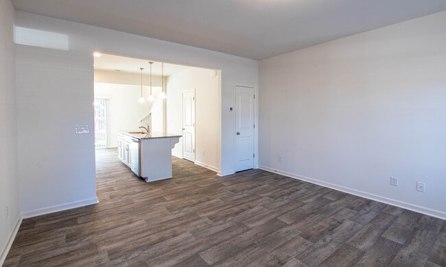 Building Photo - BEAUTIFUL 2 Bedroom End Unit Townhome in Cox Mill District AVAILABLE AUGUST 2026