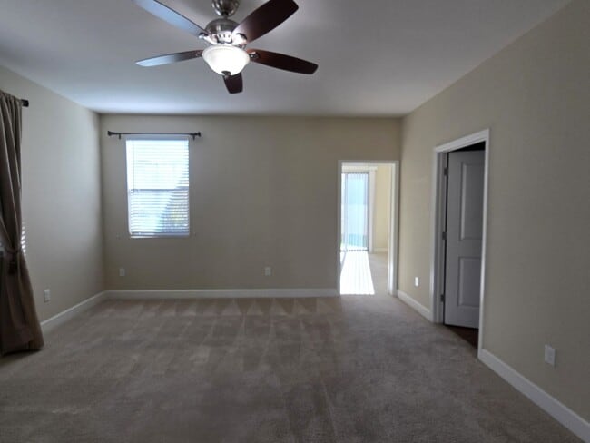 Building Photo - Executive home located on a quiet cul-de-s...
