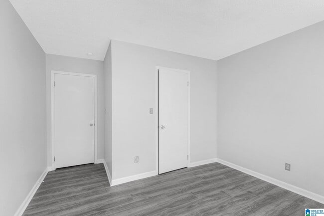 Building Photo - 3222 Tyrol Ln