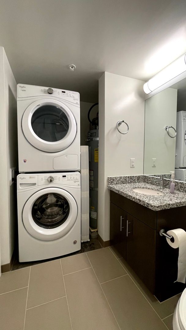 Building Photo - Partially Furnished.   Unbeatable location in Kakaako/Ward Village areas - 2 Bed 2 Bath 1 Parking