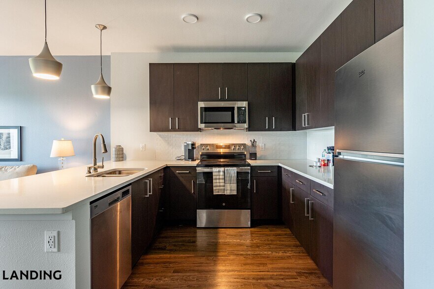 Building Photo - 1225 Utica Dr