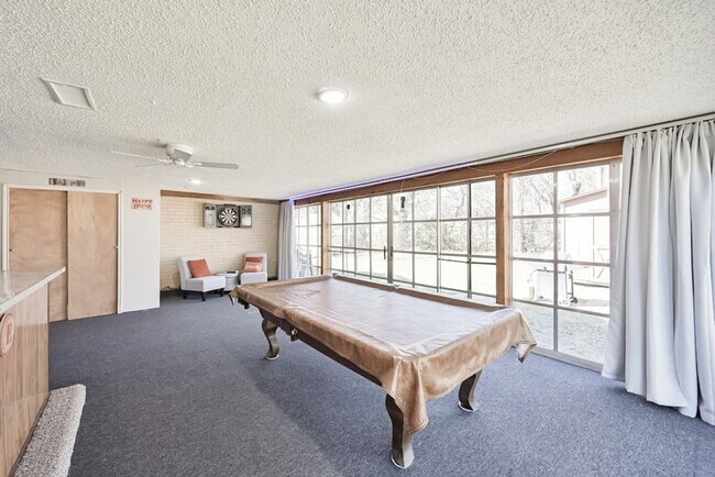 Building Photo - 1712 Meadowlane Terrace