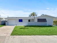 Building Photo - Amazing Indian Rocks Beach Waterfront Rental – Dock, Boat Lift & Garage! 3bed | 2bath