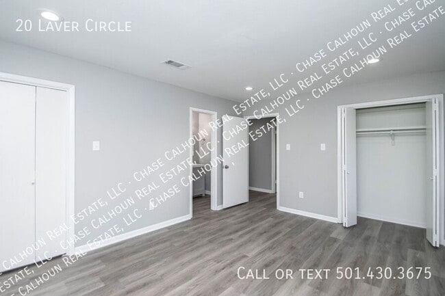Building Photo - 20 Laver Cir