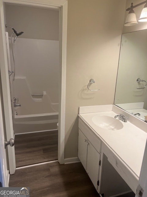 Building Photo - 2 Fairway Ln