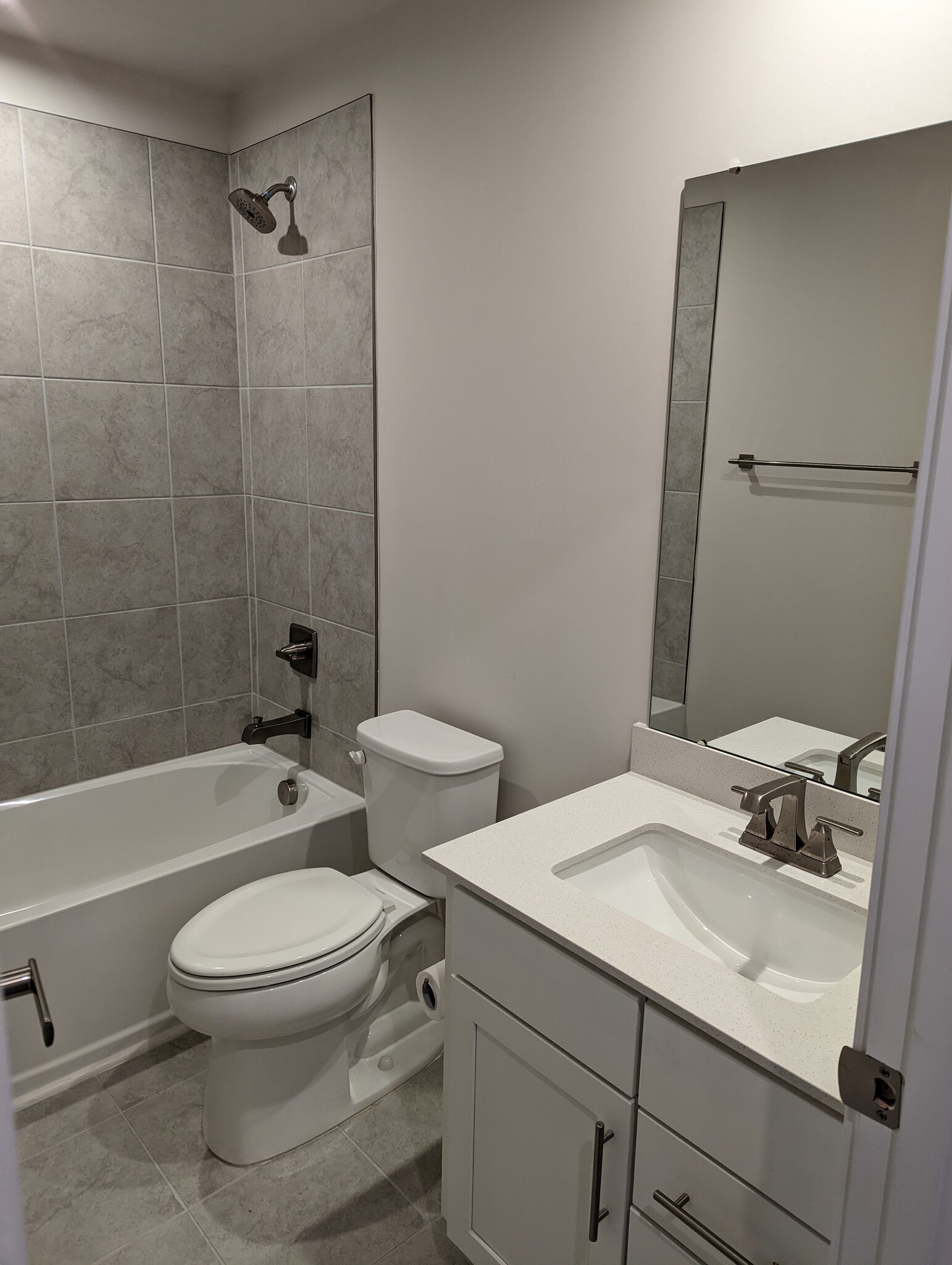 Building Photo - Room in Townhome on Gleason Wy