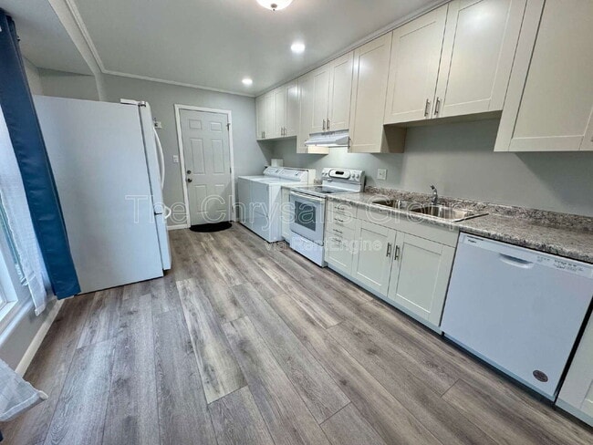 Building Photo - 1711 Wright St