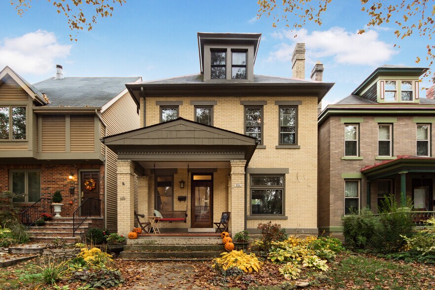 Building Photo - 986 Neil Ave
