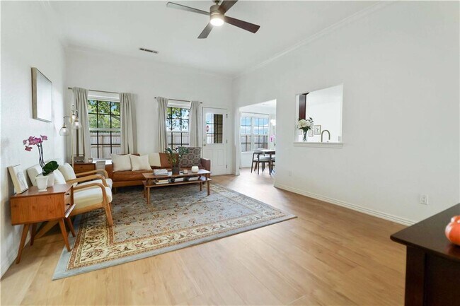 Building Photo - 3000 SW Wentworth Ave